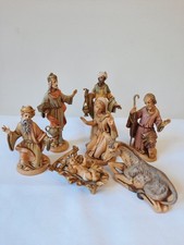 Vintage Fontanini Nativity Set Figurines Depose Italy 1983 Set Of 7 picture