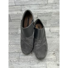 Clarks Collection Gray Suede Leather Wedge Shooties Side Zip 6.5M 261304404040 picture