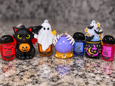 BBW HALLOWEEN BUNDLE SPOOKY KITTY/ CAULDRON /GHOST FORTUNE TELLER W/ SANITIZERS picture