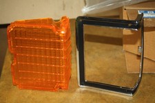 NOS 1972 Chevelle OEM Park Lamp Lens - Amber - Left Hand - GM 5965269 + Bezel picture
