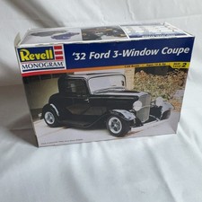 Revell Monogram '32 Ford 3-Window Coupe 1/25 Car Model Kit Hot Rod Multicolor picture