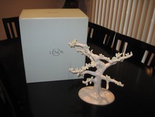 Lenox  Collectibles  Fine China  - ORNAMENT TREE - TREE Only 818038 12.25