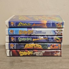 Scooby Doo Lot of (5) Vintage Clamshell VHS tapes Alien Invaders, Zombie Island picture