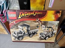 LEGO Indiana Jones: Race for the Stolen Treasure (7622) picture