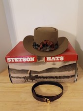 Vintage 90's Stetson Revenger/Gambler Hat W/ Pheasant Band 3x Beaver Size 7 3/8 picture