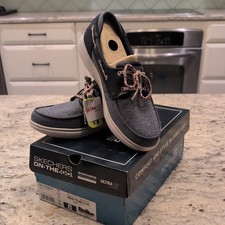 Skechers On The Go  Glide Ultra Playa  Navy Women's Size 8 Boat Shoe picture