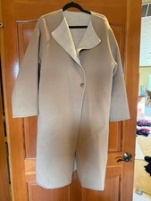 Uniqlo Women's Beige Wool Blend Overcoat with Belt Size L picture