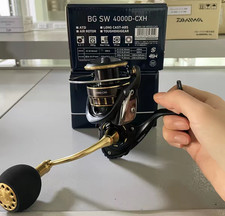 DAIWA 23 BG SW 4000D-CXH Spinning Reel Full Metal Unused picture