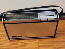 Vintage Panasonic RF-6070 AM/FM Radio Mechanical Auto Tuning WORKING MCM Japan picture