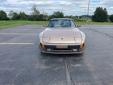 1984 Porsche 944  picture