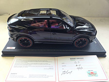 MR Collection Models 1:18 2025 Lamborghini Urus S Gloss Black w/ Case Limited picture