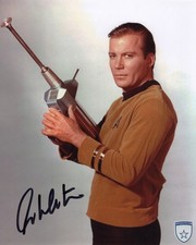 Signed William Shatner Star Trek Captain Kirk 8x10 w/ Official Pix COA picture