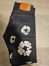 Levi’s Men’s Dark Wash Blue Denim Jeans White Floral Print Straight Fit picture