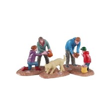 Lemax Looking for Seashells - 3 Piece Set picture