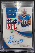 🔥1 OF ONLY 1🔥IMMACULATE ROOKIE NFL SHIELD PATCH🔥DEVIN SINGLETARY AUTOGRAPH🔥 picture