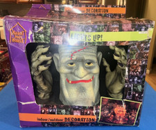 Groundbreakers Frankenstein Light Up Head Blow Mold Paper Magic Group Hands picture