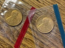 1977 P&D LINCOLN MEMORIAL CENTS from MINT SET in MINT CELLO with  picture