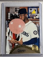 Pinnacle 1995 Base Set Ken Griffey Jr #128 Seattle Mariners MLB Baseball Card picture