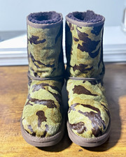 UGG Australia Women’s US 9 Camo Calf Hair Mid-Calf Pull On Studded Boots- rare picture