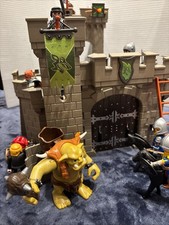PLAYMOBIL 6002 KNIGHTS Green Wolf CASTLE  2013 Figures And Accessories picture