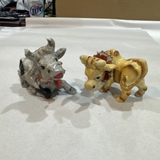 vintage mid-century kitsch ceramic cow figurines, rare picture