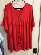 Boutique Women’s Red Solid V-Neck Button Front Flutter Sleeve Blouse Plus 1X picture