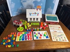 1971 FISHER PRICE Little People School House #923 and Play Desk. COMPLETE EXTRAS picture