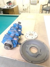 Eaton 78361-RAH-02 Tandem Hydrostatic Piston Pump 70360 Series NOS picture