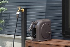 IRIS OHYAMA Slim Hose Reel 65ft | Compact, Anti-Twist Design w/ 6 Spray Patterns picture