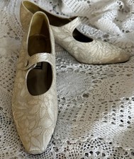 NINA WOMEN VINTAGE EDWARDIAN MARY JANE BUTTON STYLE LACE BROCADE WEDDING SHOES 9 picture