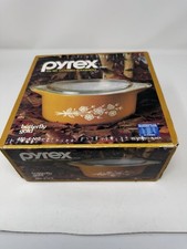 Vintage Pyrex Butterfly Gold 2½ Qt Covered Casserole 485-4-N-S Sealed Box picture