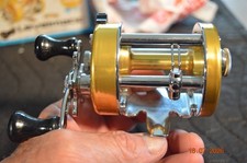 Penn Levelmatic 940 Baitcasting Reel, New w/ Box & Parts Kit, Pristine Condition picture