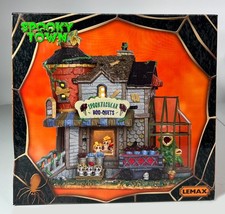 Lemax Spooky Town #55914 SPOOKTACULAR BOO-QUETS Lighted Bldg, NEW Boxed 2015 picture