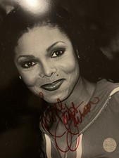 Janet Jackson 8x10 Autographed Photo With COA Certificate picture