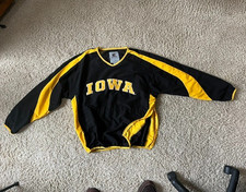 Colosseum Iowa Hawkeyes Black  Pullover Windbreaker Jacket Size Large picture