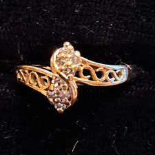 90's 14k Gold 8 Small Diamonds Ring 2.3 Grams Size 4.75 with Scrollwork.   picture
