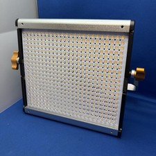 Neewer NL480 Bi-Color LED Video Light Panel 3200-5600K AC/Battery w/Case picture