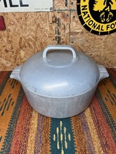 Vintage Wagner Ware Magnalite 4248-M Roaster Dutch Oven w/ Lid (Sits Flat) picture