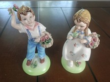 Vintage Porcelain Boy Girl Figurine Pair Flower Baskets Japan 8246 Matte 6.5