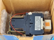 NEW Telemecanique LC1DREQ3831G1 Contactor Assembly W/ LADN22, LC1-D40, LP1-D4011 picture