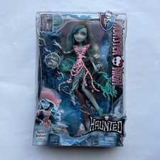 Mattel Monster High Haunted Student Spirits VANDALA DOUBLOONS 2014 BNIB NRFB picture