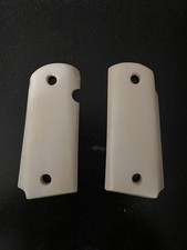 Compact 1911 Giraffe Bone grips picture