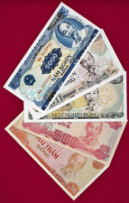 VIETNAM UNC NOTES: 200, 500, 1000, 2000 & 5000 DONG Large & Small Serial Variety picture