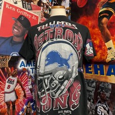 Vintage 90s Detroit Lions Wauldron Big Hat Helmet NFL Foootball Tee Sz Large picture