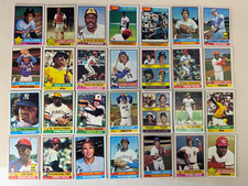 1976 Topps HOF Lot (28) Aaron Bench Seaver Reggie Yaz Schmidt & MORE SHARP picture
