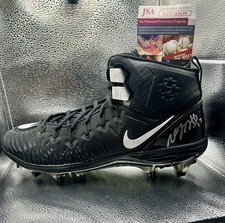 Davante Adams Autographed Cleat JSA COA Witnessed Cert #WPP743639 picture