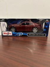 Maisto Special Edition 2010 Chevrolet Camaro SS RS 1/18 Scale Burgandy Met. NIB picture