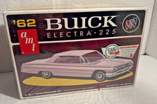 AMT ERTL 1:25 19 62 Buick Electra 225 2 ‘N  Brand New Factory sealed picture