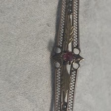 Edwardian Antique 1910 10K Yellow Gold Bar Pin with Prong Set Ruby and Pearls 3g picture