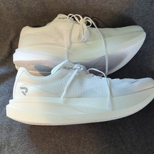 DYNAFISH Xiaonian Men's US Size 10.5 White Running Shoe picture
